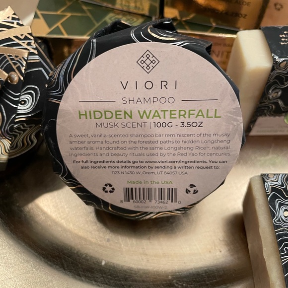 VIORI Hidden 2 Waterfall Shampoo Bar, Conditioner Bar, and 5 Serenity body wash - Picture 3 of 9